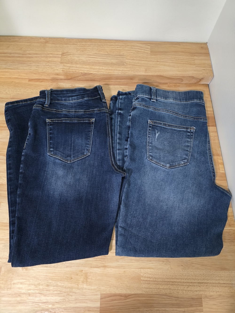 Maurices Men's Straight Jeans in Dark Blue and Medium Blue